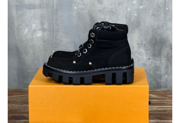 LVT BOOTS