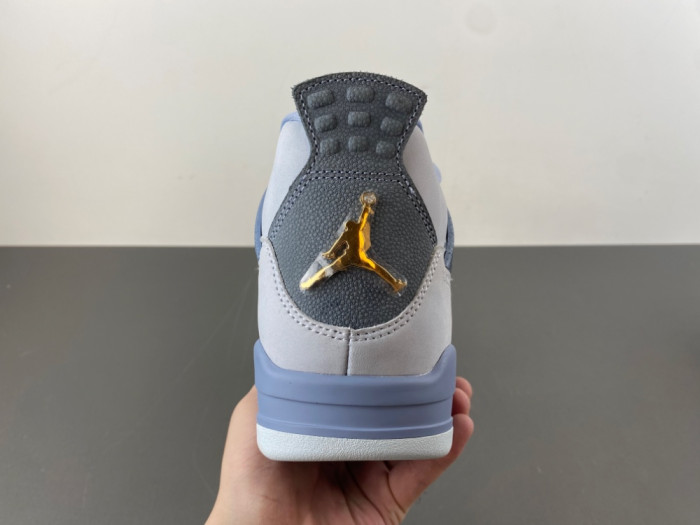 Air Jordan 4 UNC Tar Heels PE HV9204-407