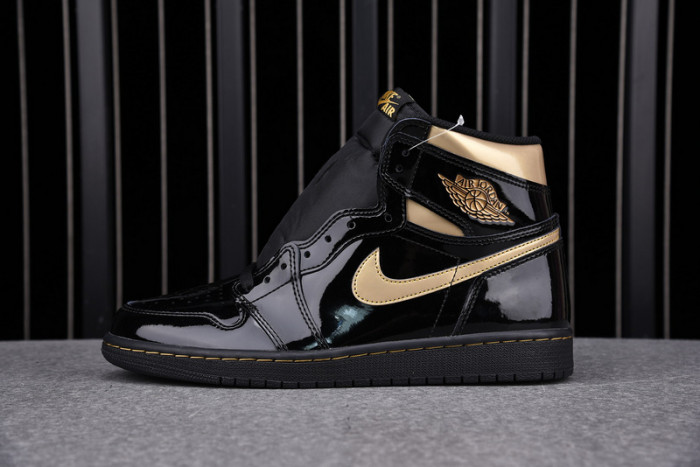 Jordan 1 Retro High Black Metallic Gold (2020) - 555088-032