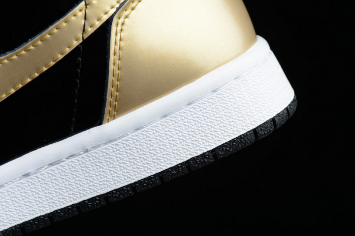 Air Jordan 1 Retro High OG NRG ComplexCon “Top 3 Gold” 861428-001