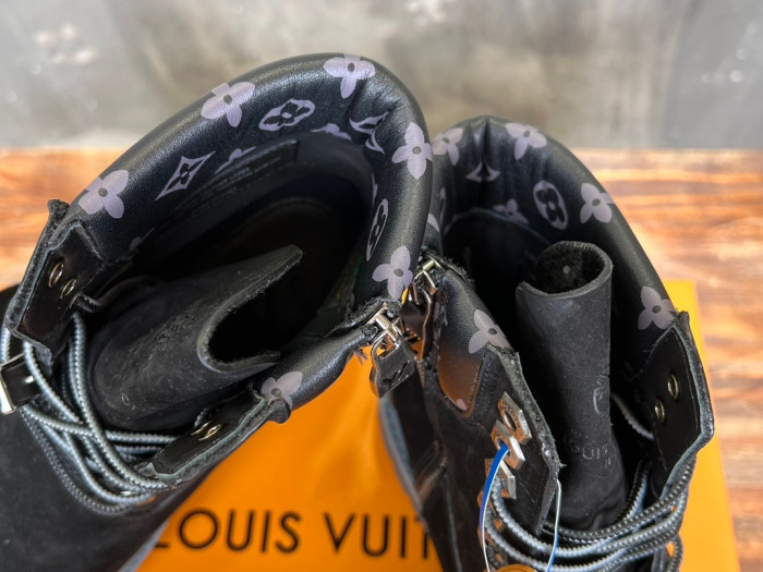LVT BOOTS