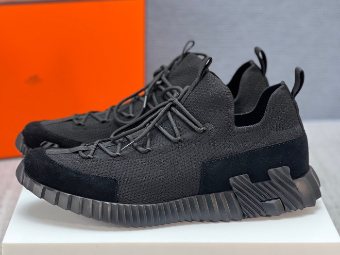 H**me5 sneaker hms010