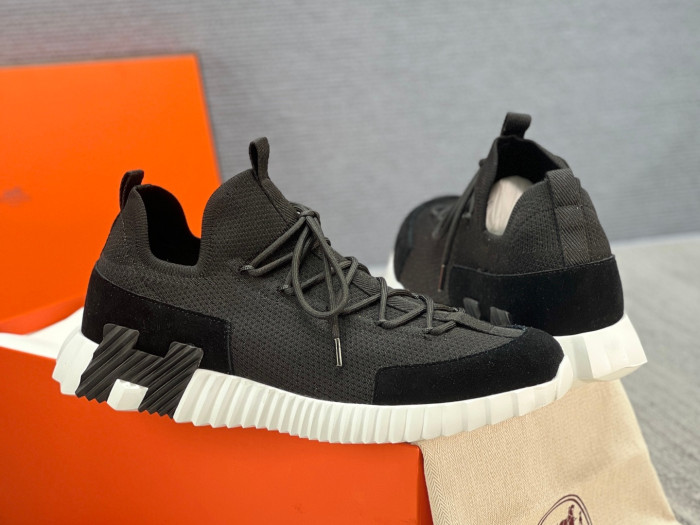 H**me5 sneaker hms019